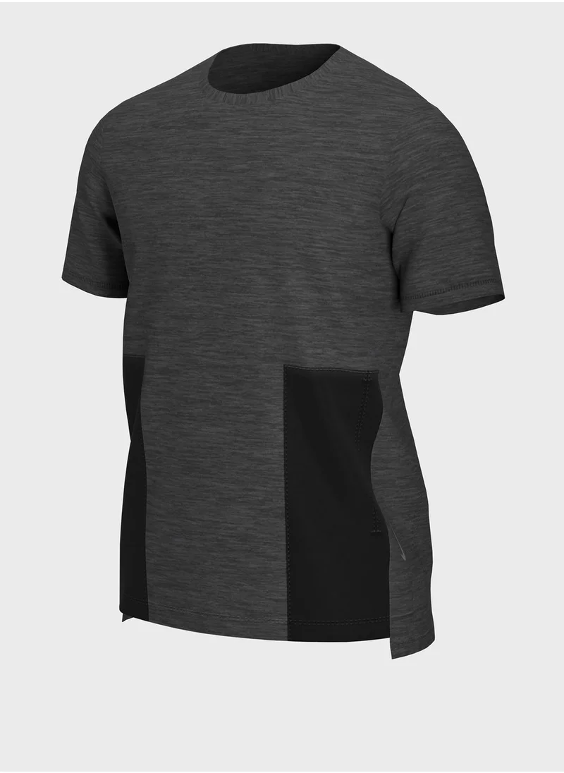 Nike Dri-Fit Statement T-Shirt