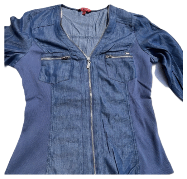 Guess Women's Chambray Denim Jean Blouse Top Blue Full Zip Chic Light Wash, XL - Image 3