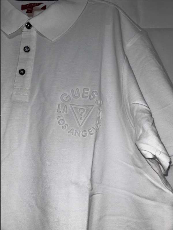Guess Men's Gray Plaquette Polo Shirt White Button Up Chic Logo Embellishment, XL - Image 3