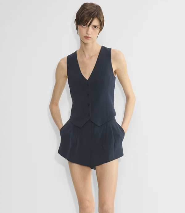 Aritzia Babaton Intercom Short, Black Noir , Size 0 - Image 5