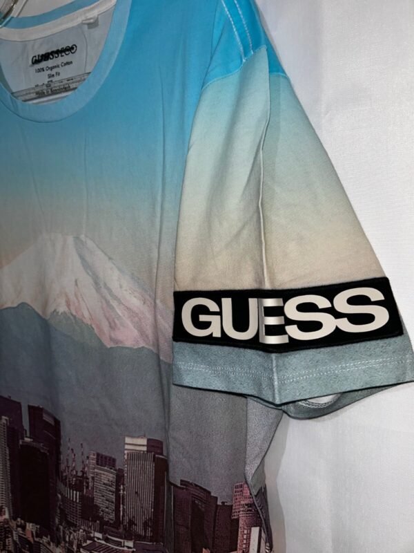 GUESS Men's Eco Tokyo Cityscape T-Shirt Multicolor Crew Neck Graphic Casual, Medium - Image 5