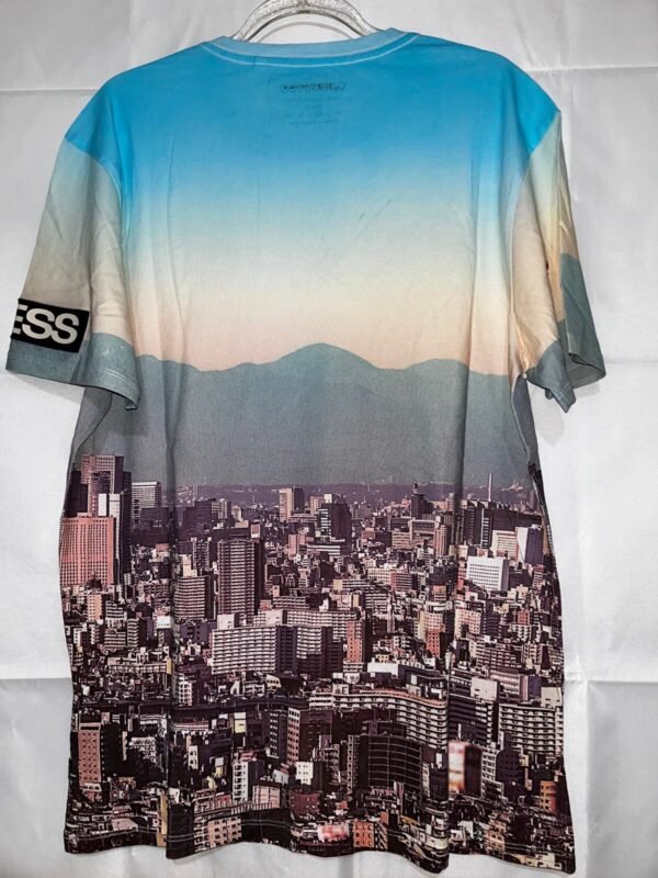 GUESS Men's Eco Tokyo Cityscape T-Shirt Blue Sky Creeper Urban Graphic Classic, Small - Image 6